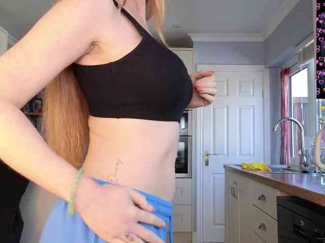 stripmequick Live Webcam on BongaCams