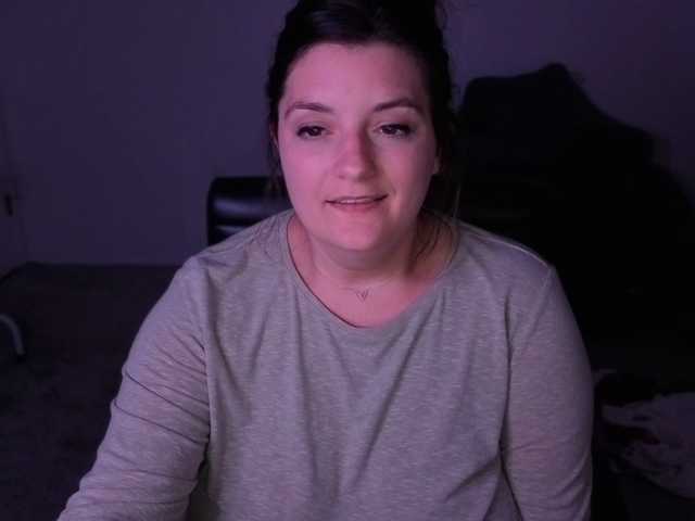 maramaze's BongaCams show and profile