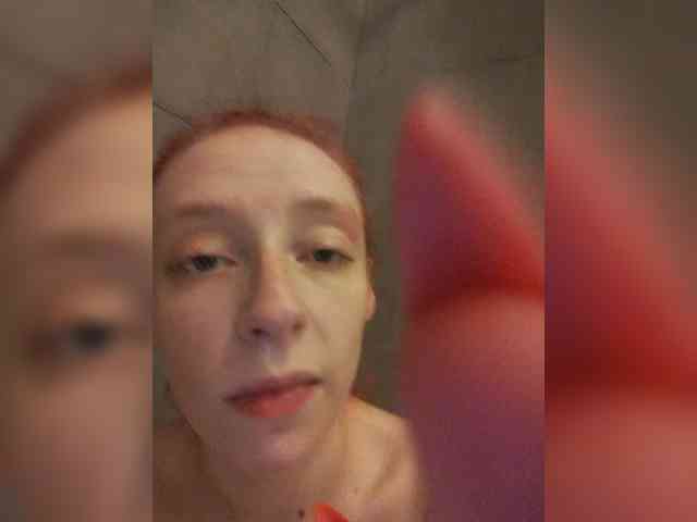 Redsworld0724 webcam