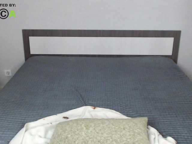 RonnieMilles's BongaCams show and profile