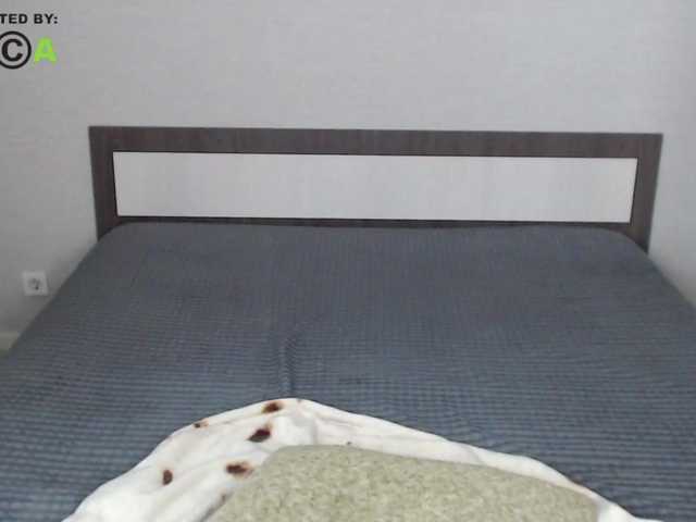 RonnieMilles's BongaCams show and profile