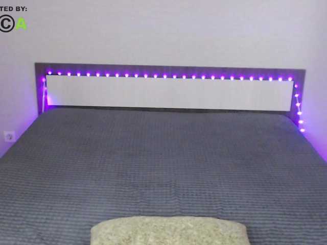 RonnieMilles's BongaCams show and profile