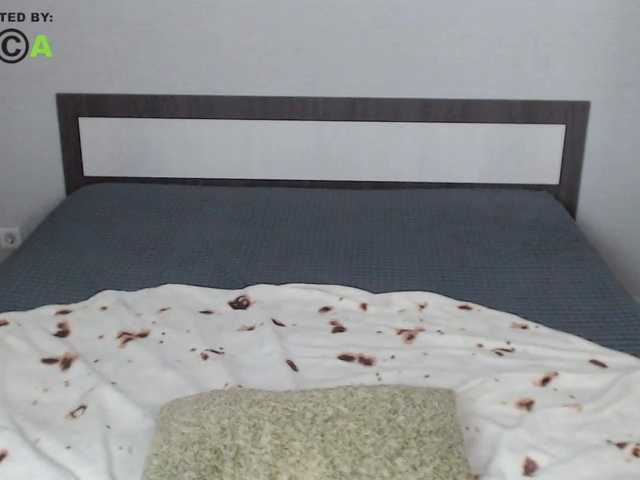 RonnieMilles's BongaCams show and profile