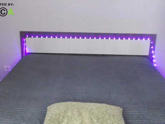 RonnieMilles's BongaCams show and profile