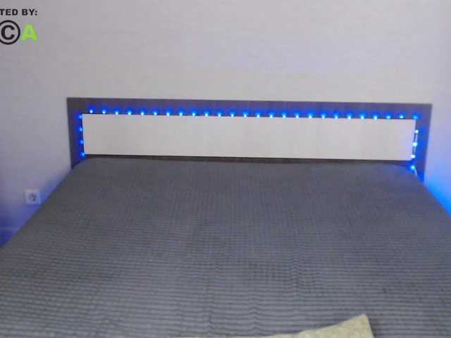 RonnieMilles's BongaCams show and profile