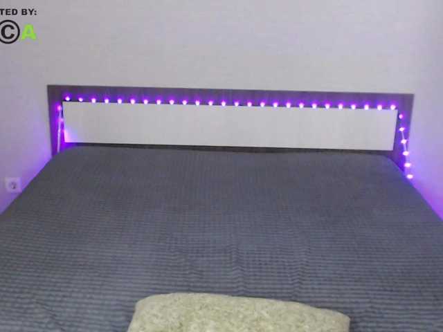 RonnieMilles's BongaCams show and profile