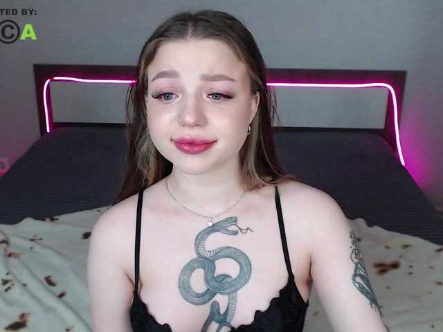 RonnieMilles's BongaCams show and profile