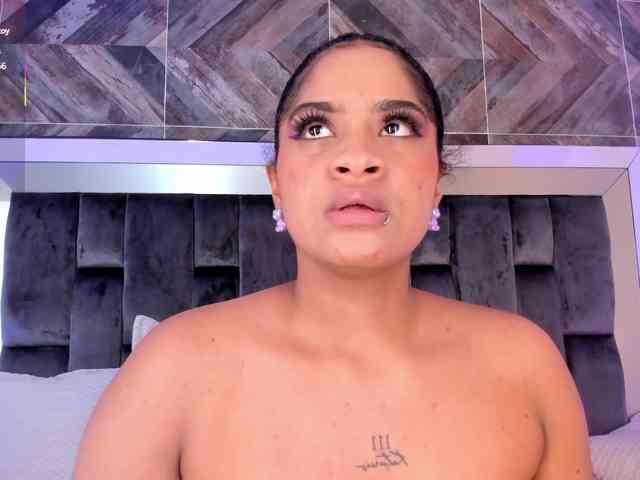 Camilafoox webcam