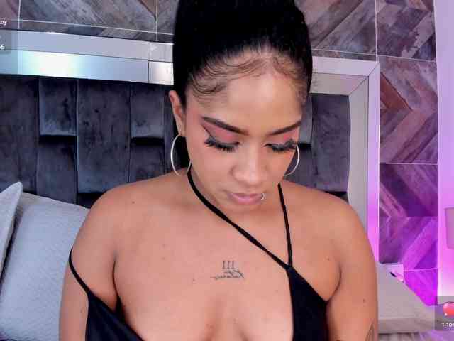 Camilafoox webcam