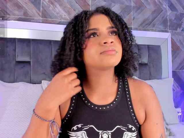 Camilafoox webcam