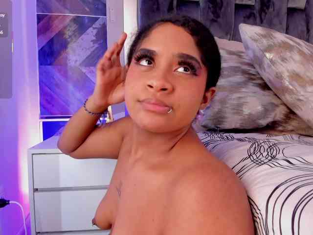 Camilafoox webcam