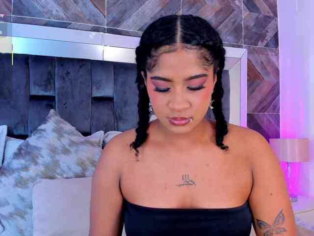 Camilafoox webcam
