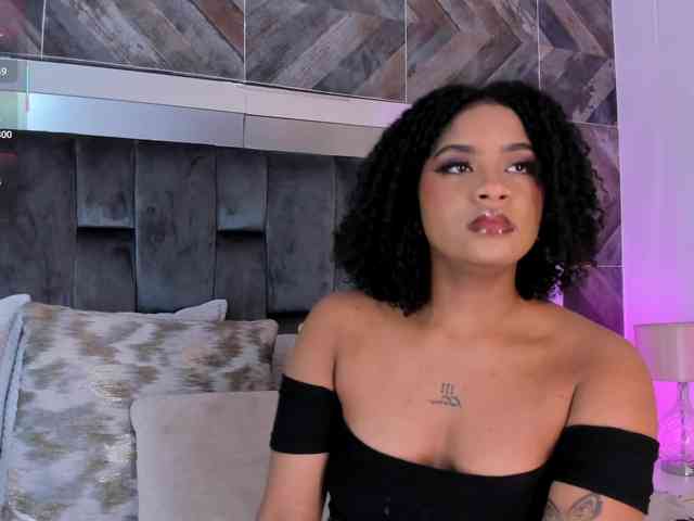 Camilafoox webcam
