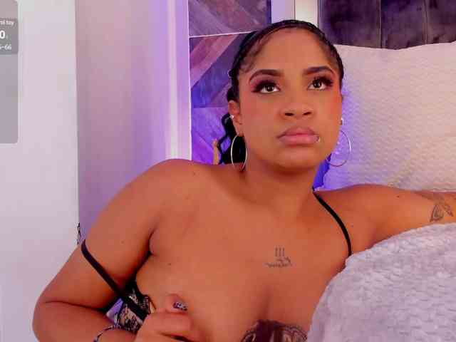 Camilafoox webcam
