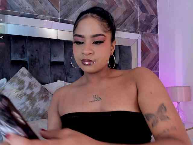 Camilafoox webcam