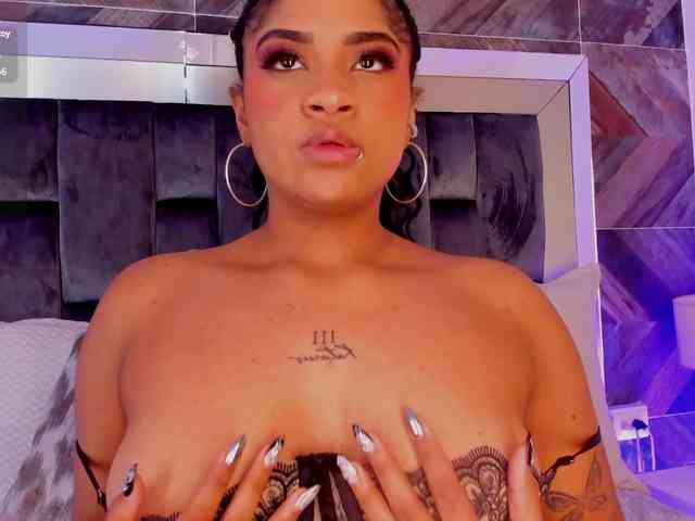 Camilafoox webcam