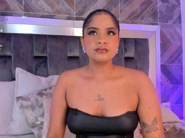 Camilafoox webcam