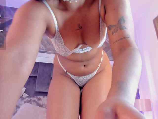 Camilafoox webcam