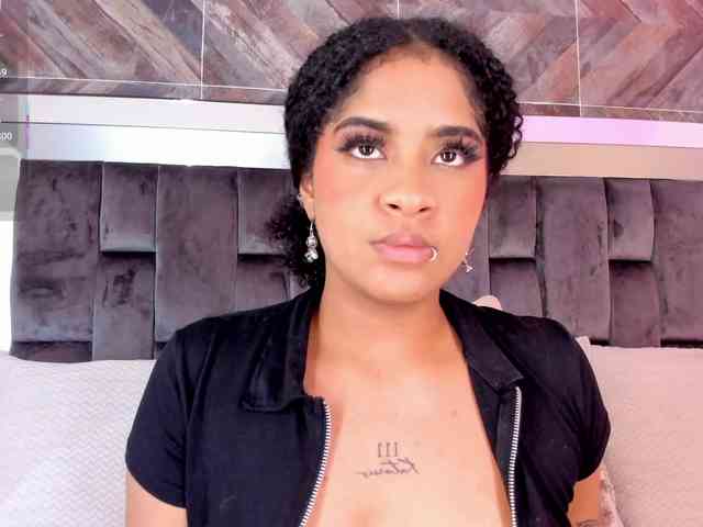 Camilafoox webcam
