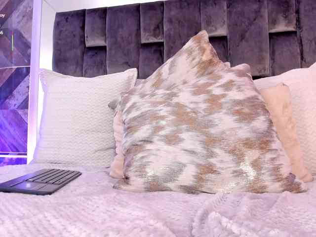 Camilafoox webcam