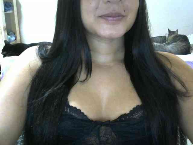 Sicilialou Live Webcam on BongaCams