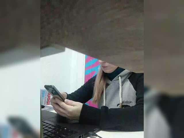 Angelinamik's BongaCams show and profile