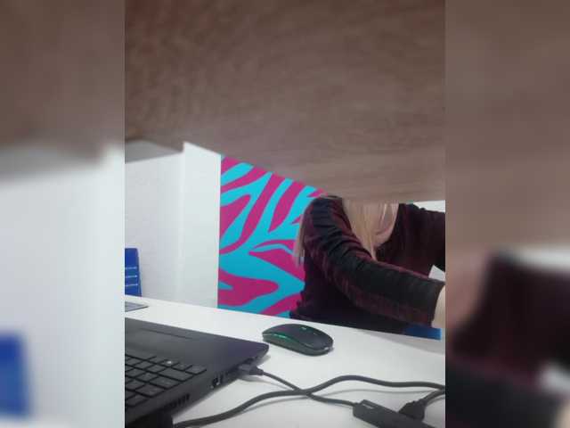 Angelinamik's BongaCams show and profile