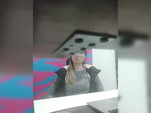 Angelinamik's BongaCams show and profile