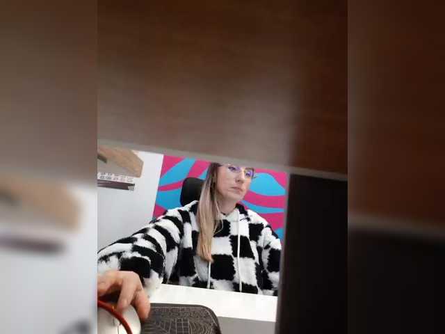 Angelinamik's BongaCams show and profile