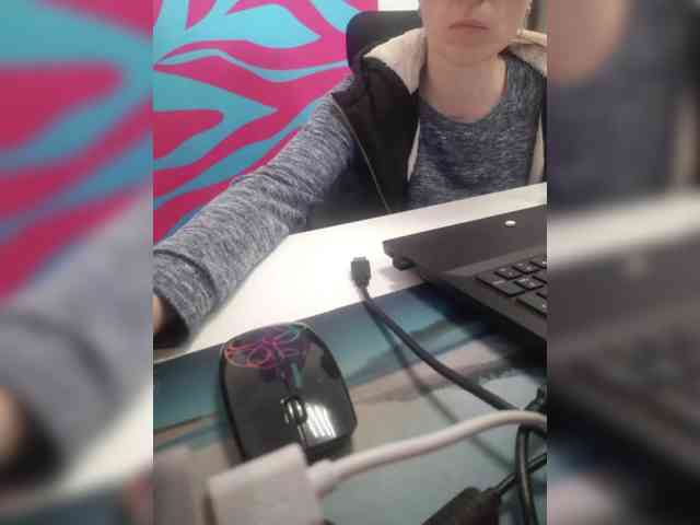 Xo4y-Tpax webcam