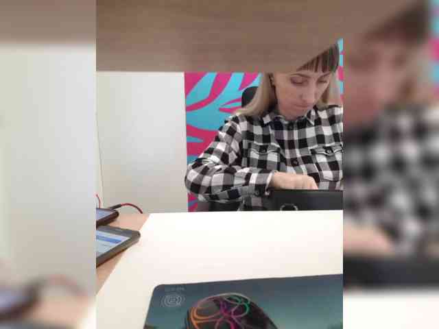Angelinamik Live Webcam on BongaCams