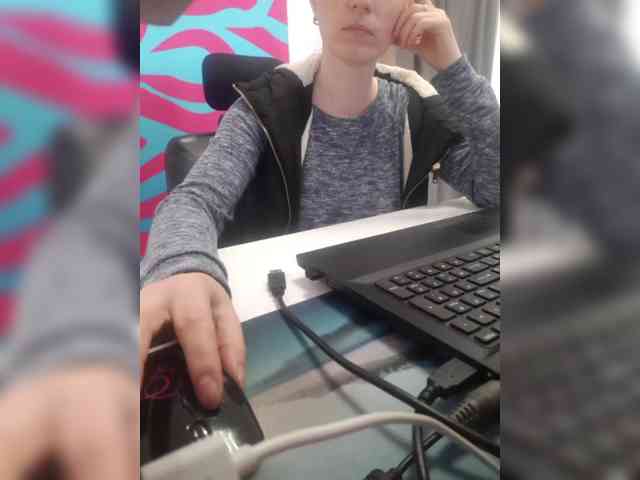 Xo4y-Tpax webcam