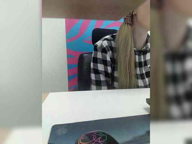 Xo4y-Tpax webcam