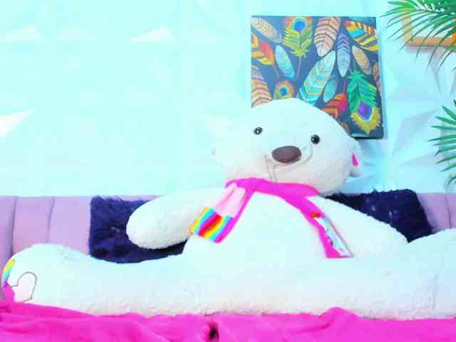 Briyit-Doll Live Webcam on BongaCams