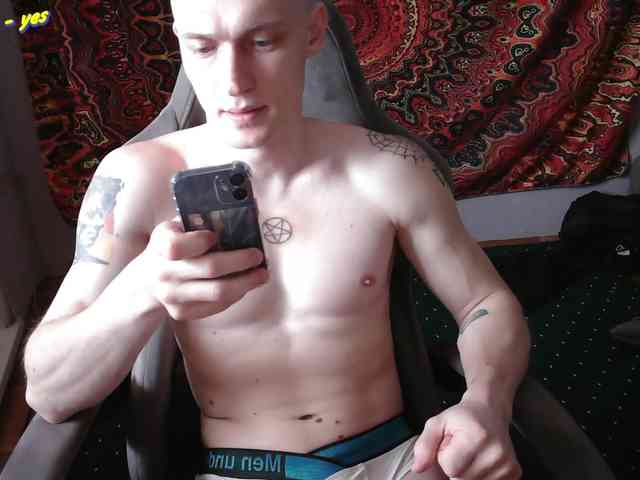 Yaropolk88 Live Webcam on BongaCams