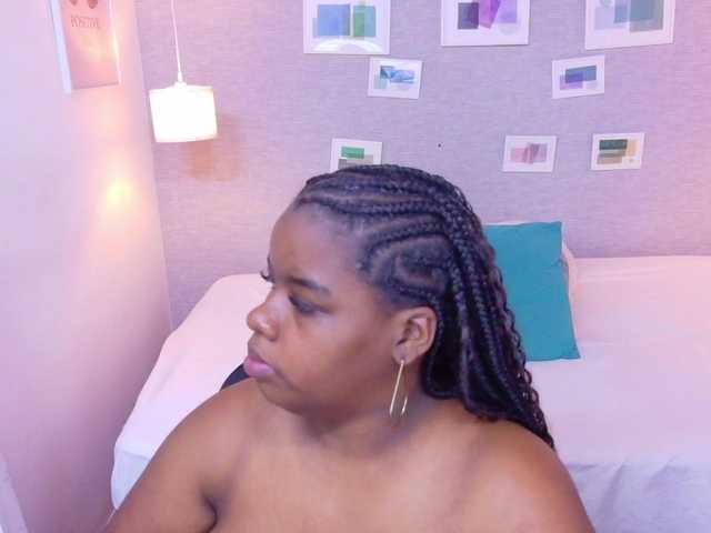 juicy-tits69's BongaCams show and profile