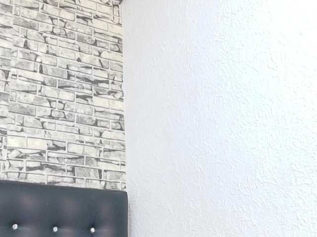 juicy-tits69 live cam profile