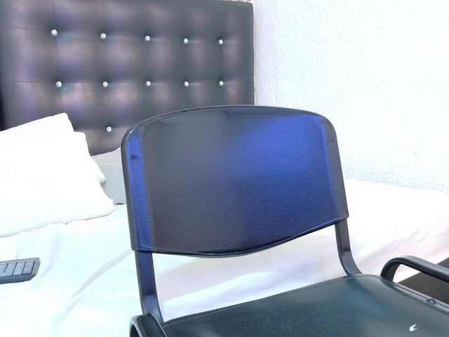 Preview of juicy-tits69