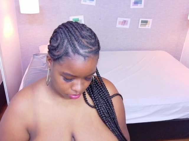 juicy-tits69's BongaCams show and profile