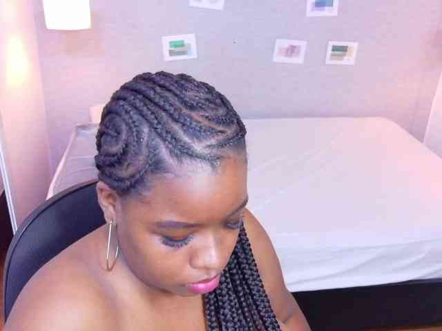 juicy-tits69 Live Webcam on BongaCams