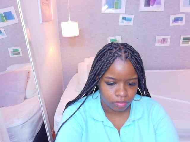 juicy-tits69 Live Webcam on BongaCams