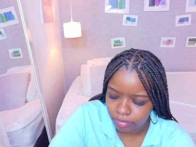 juicy-tits69 Live Webcam on BongaCams