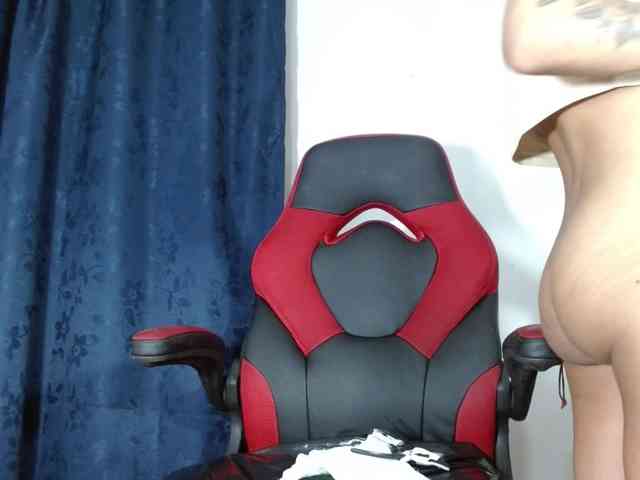 sweetangel2582 webcam