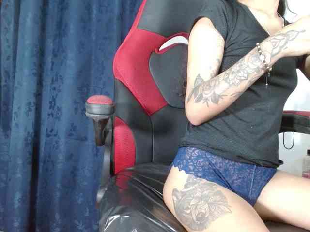 sweetangel2582 webcam