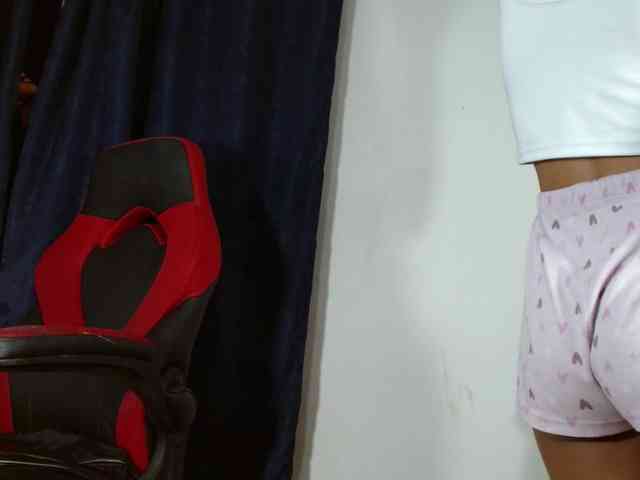 sweetangel2582 webcam