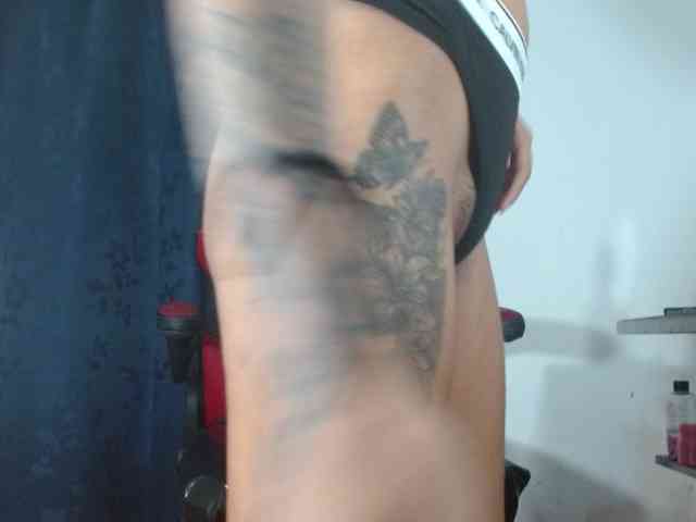 sweetangel2582 webcam