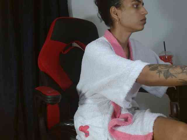 sweetangel2582 webcam
