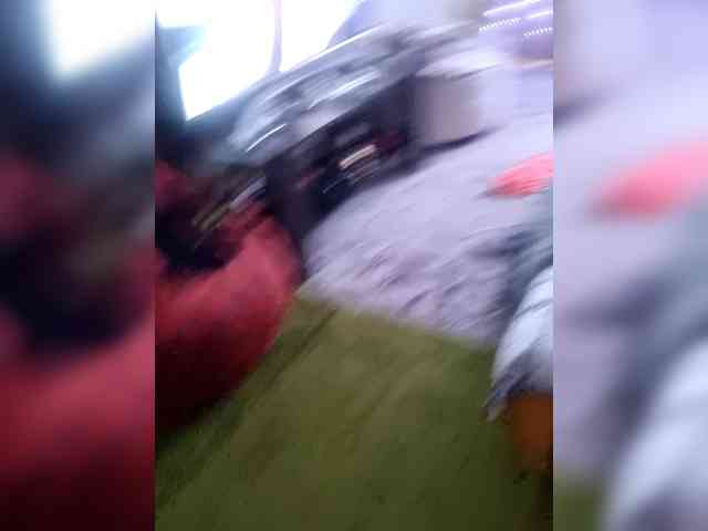 Qeen777 Live Webcam on {site_name}