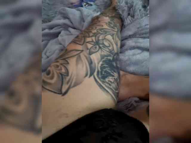 Qeen777 Live Webcam on {site_name}