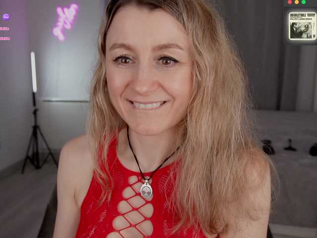 le modèle MilanaCamGirl est en webcam porno dans un show sur le site bongacams, il possède les tags suivants: White/Caucasian,Blonde,Shaved